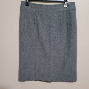 Banana Republic Gray Wool Herringbone Pencil Skirt Size 8